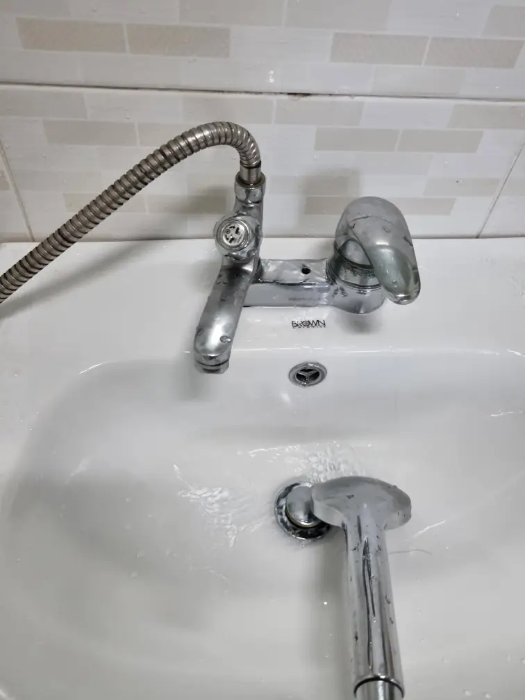 세면대 샤워겸용 수전 1